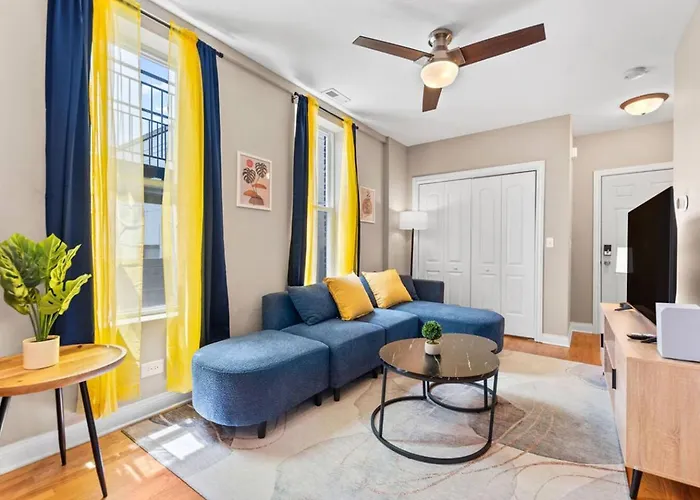 The Bucklogan Nest Sleeps 6 Walk To Blue Line - Apartamento *