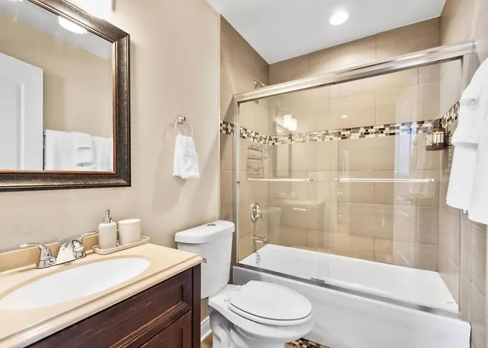 The Bucklogan Nest Sleeps 6 Walk To Blue Line - * Chicago