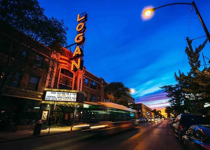 The Bucklogan Nest Sleeps 6 Walk To Blue Line - Apartamento